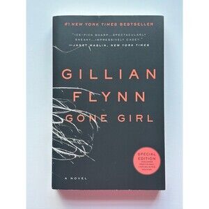 Gone Girl : A Novel by Gillian Flynn (2014, Trade Paperback)